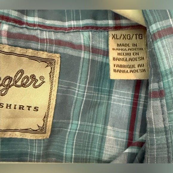 Mens wrangler button up short sleeve size xl
Western wear pearl snap buttons - Picture 3 of 3